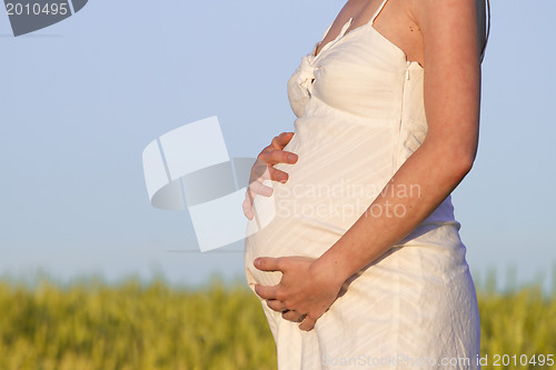 Image of pregnant woman