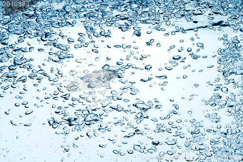 Image of bubbles in water