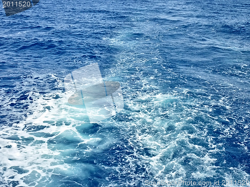 Image of water waves in an ocean