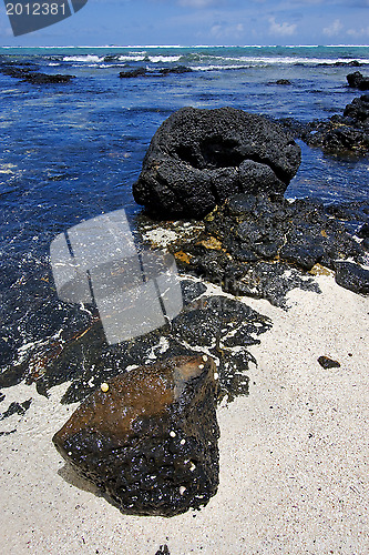 Image of rock and stone in ile du cerfs mauritius