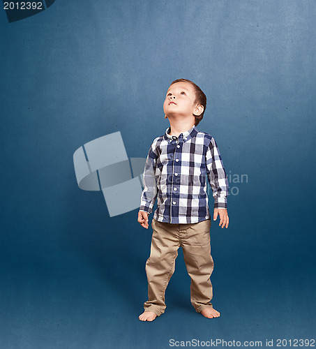 Image of Baby Looking Up