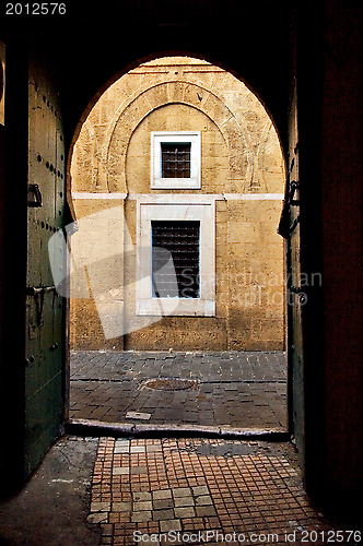 Image of  door in tunisi