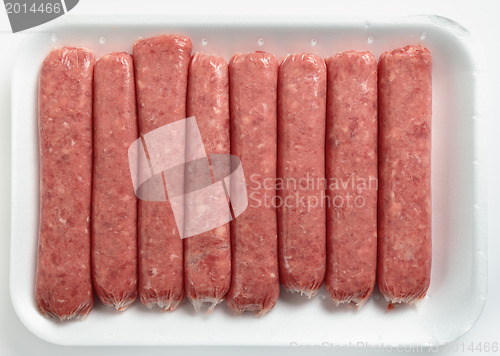 Image of beef sausages on a polystyrene tray