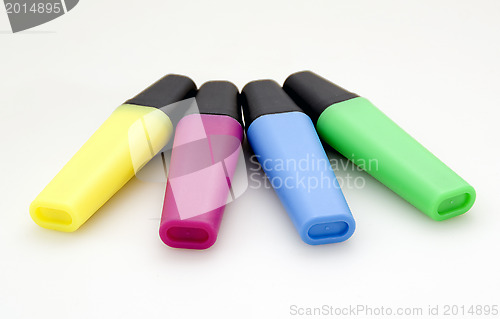 Image of Markers of different colors