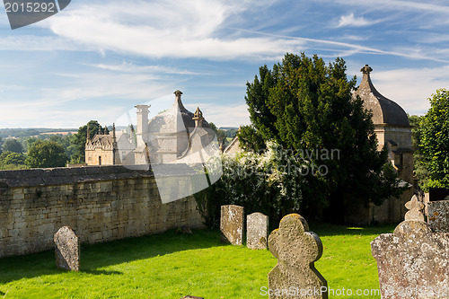 Image of Church and gateway in Chipping Campden