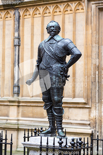 Image of Statue of William Herbert Earl Pembroke