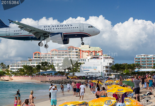 Image of Airplane lands at Princess Juliana airport