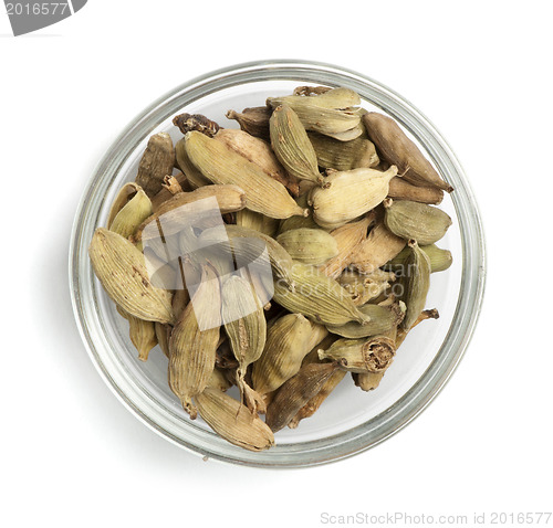 Image of Dried cardamon in a bowl