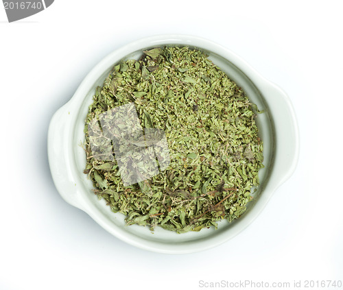 Image of Dried oregano in a bowl