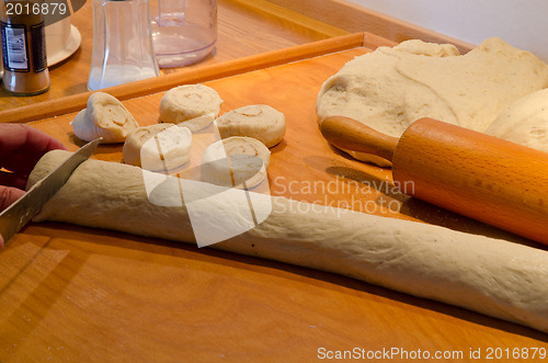 Image of Baking cinnamon buns