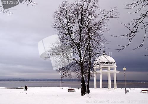 Image of Rotunda on Onego lake in winter 