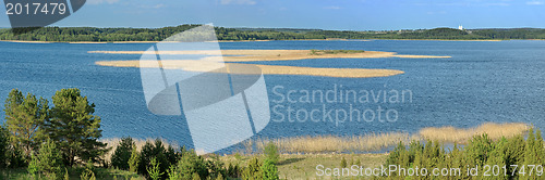 Image of ?anorama of the lake.