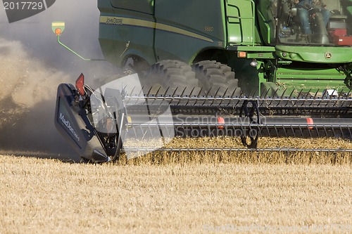 Image of Harvest Combining Saskatchewan