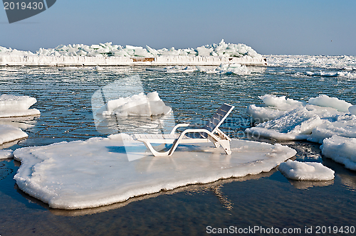 Image of Trestle Bed On a Floe