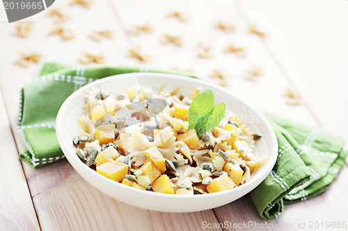 Image of pasta with roasted pumpkin 