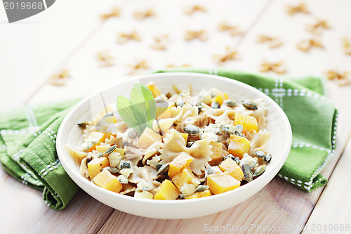 Image of pasta with roasted pumpkin 
