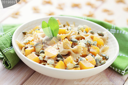 Image of pasta with roasted pumpkin 