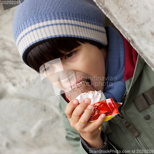 Image of child eating ice cream