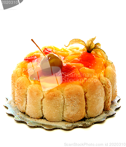 Image of Cake with exotic fruit and jelly.