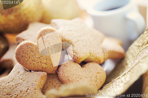 Image of gingerbreads with coffee