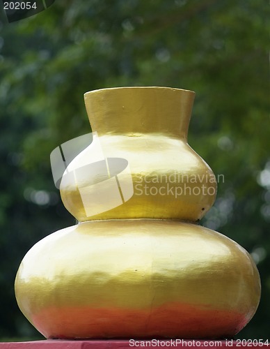 Image of Vase at Buddhist temple