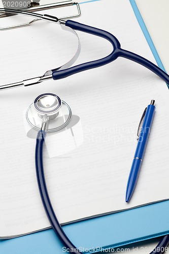 Image of Blank clipboard with stethoscope