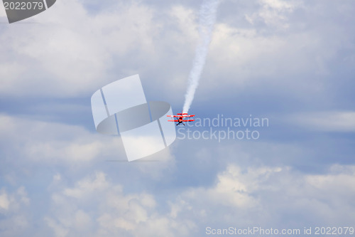 Image of A plane performing in an air show at Jones Beach