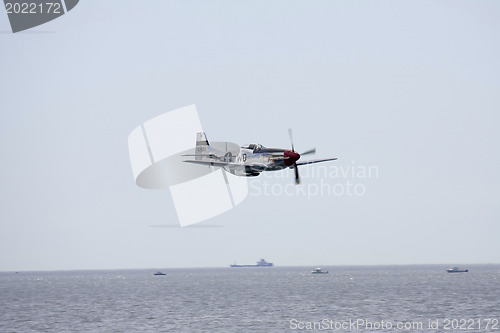 Image of A plane performing in an air show at Jones Beach 