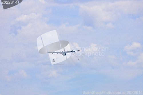 Image of A plane performing in an air show at Jones Beach