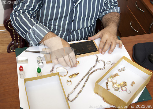 Image of   Jeweler