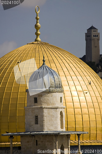 Image of Gold cupola of the mosque of Omar on The Temple mountain in Jeru