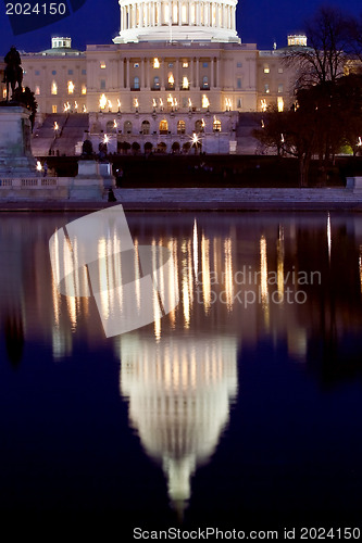 Image of The United States Capitol at night