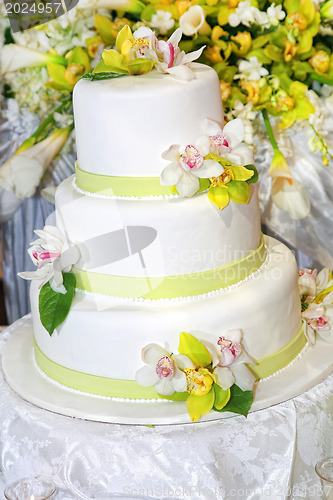 Image of wedding cake 