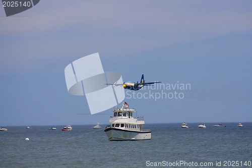 Image of A plane performing in an air show
