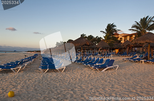 Image of Sraw umbrella at sandy beach