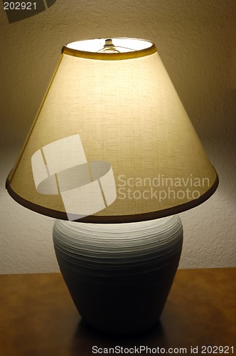 Image of Moody Table lamp