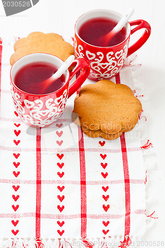 Image of Christmas mulled wine and gingerbread