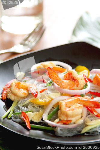 Image of Sour & spicy vermicelli salad with prawn