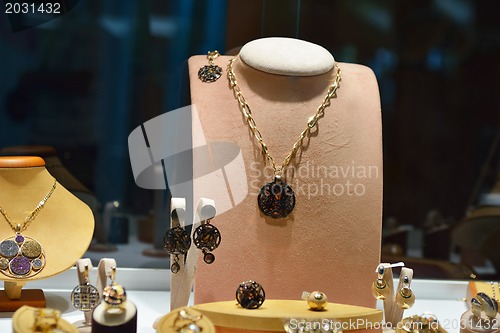 Image of jewelry store indoors