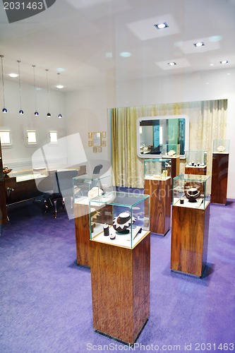 Image of jewelry store indoors