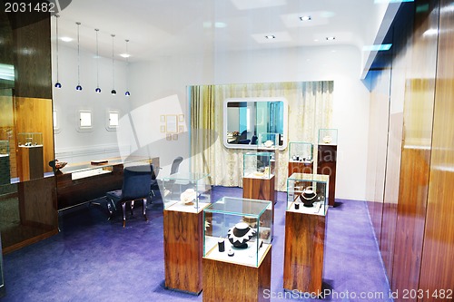 Image of jewelry store indoors