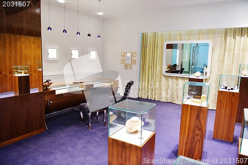 Image of jewelry store indoors