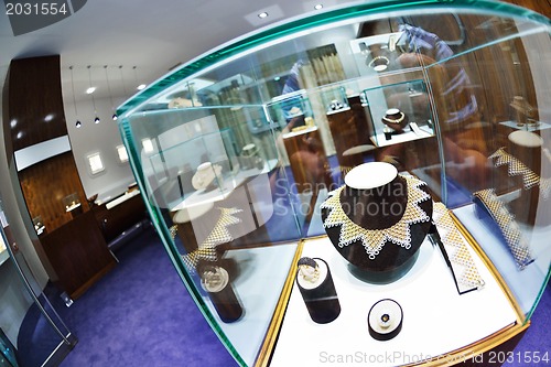 Image of jewelry store indoors