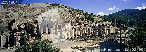 Image of abandoned mining buildings