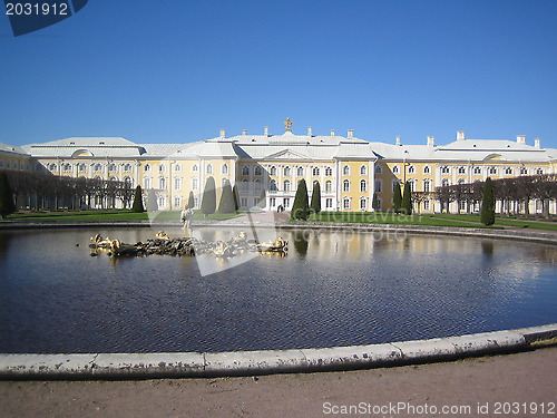 Image of peterhof palace garden