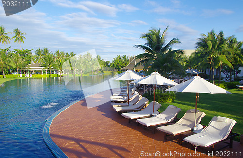 Image of swimming pool 