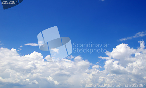 Image of blue sky 