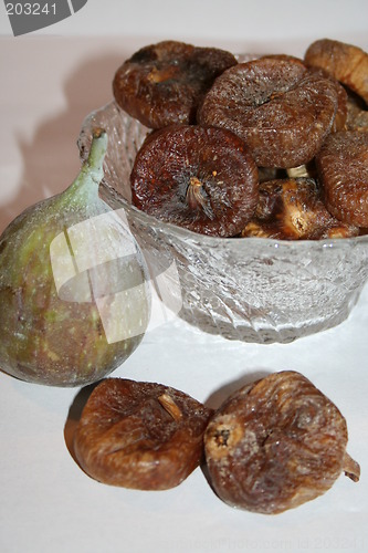 Image of Dried and fresh figs