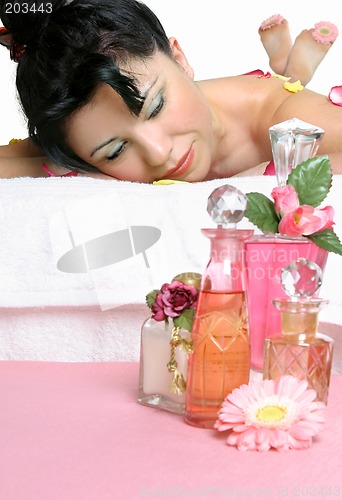 Image of Massage with essential oils