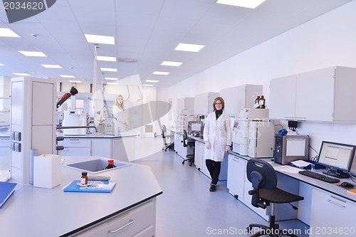 Image of scientists working at the laboratory